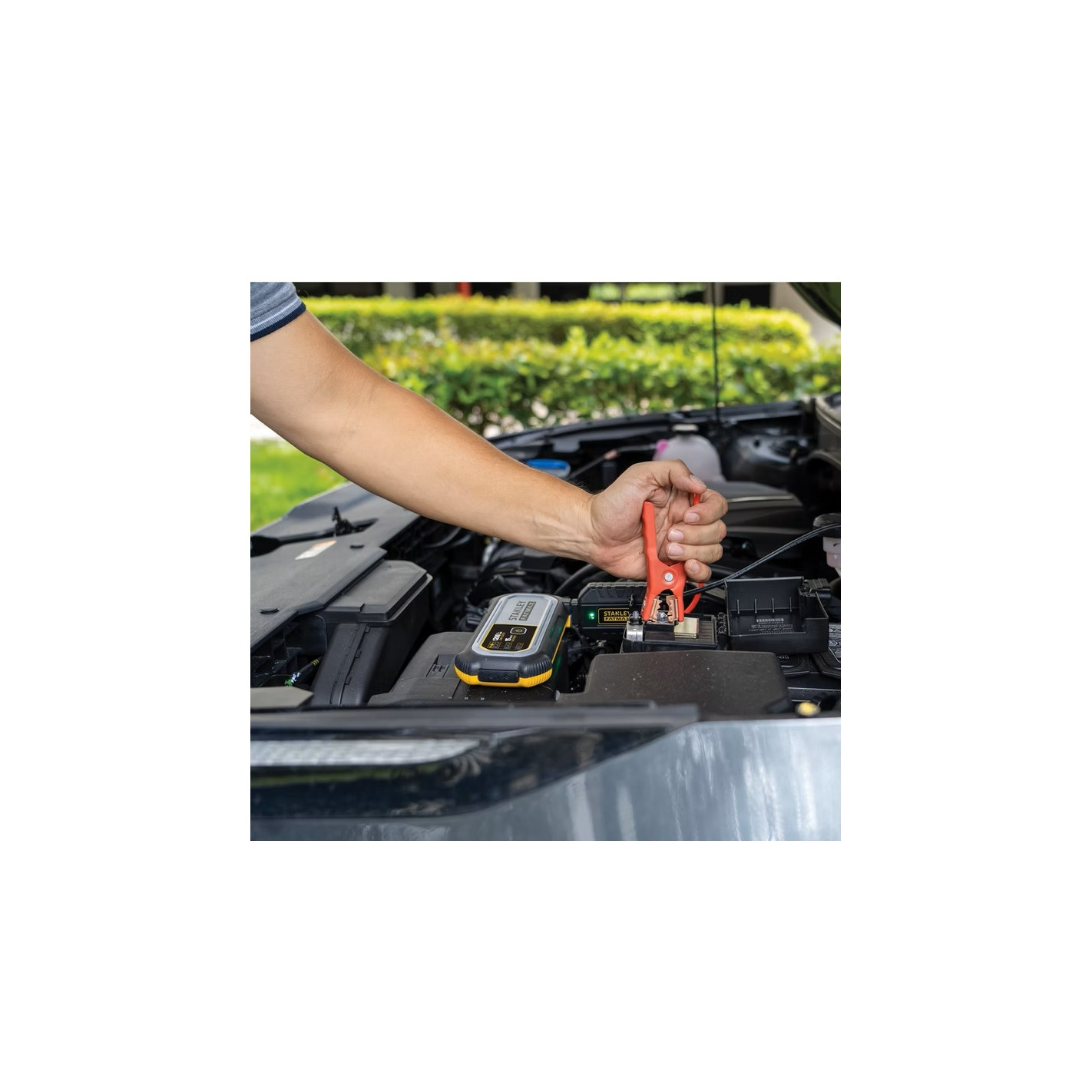 arrancador-de-bateria-stanley-fatmax-1200-amp (9) Partidor de Batería 12V 1800amp Fatmax Stanley - Imagen 3